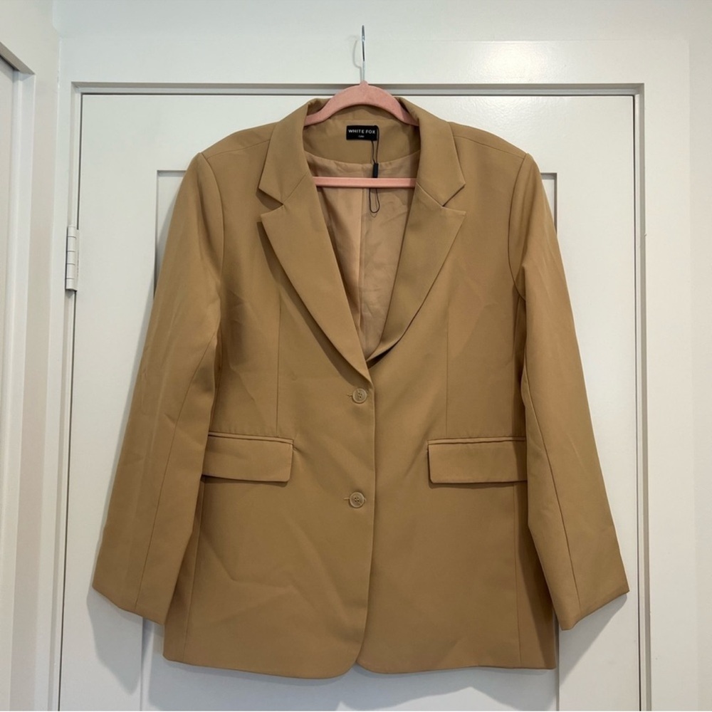 White Fox Boutique tan oversized blazer S/M